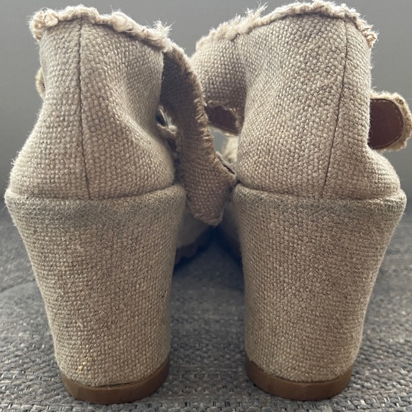 Stephane Kelian Beige Woven Wedge Sandals - Picture 7 of 7